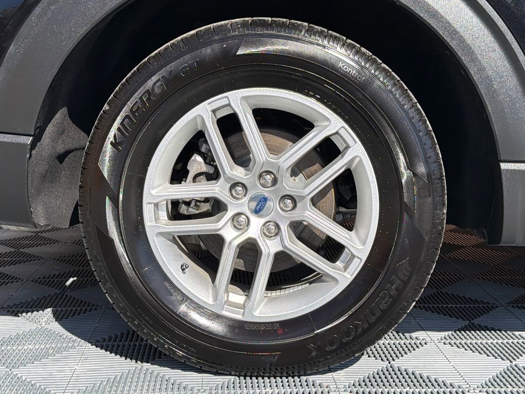 Used 2025 Ford Explorer Active image 24