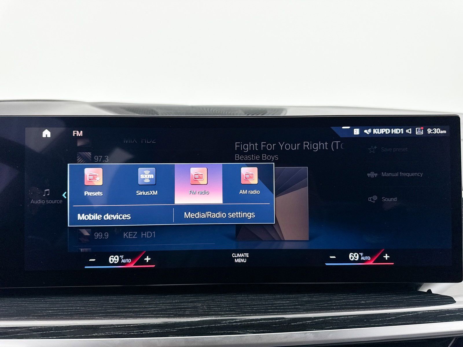 Used 2023 BMW X7 M60i w/ Executive Package AWD/4WD image 27