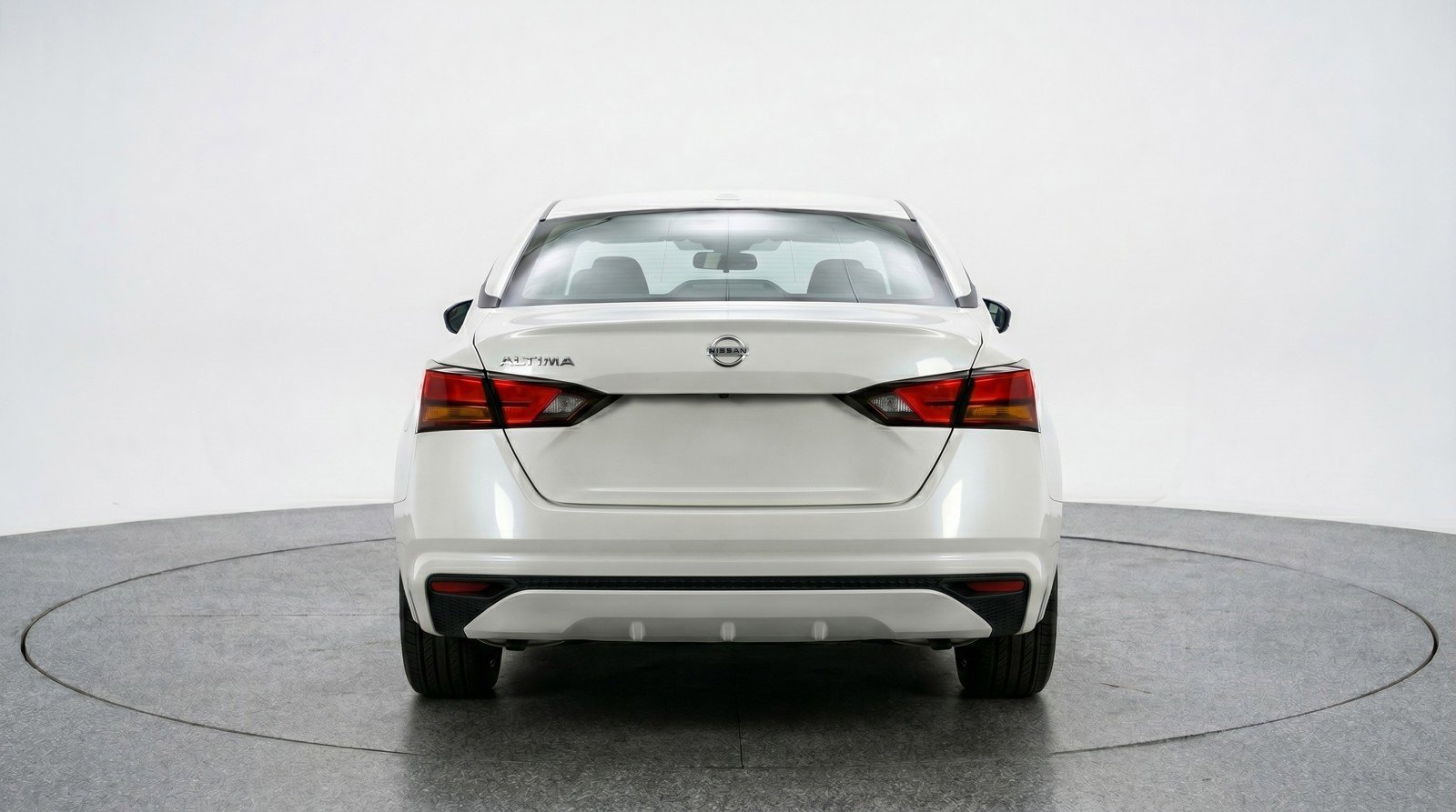Used 2025 Nissan Altima 2.5 SV FWD image 7