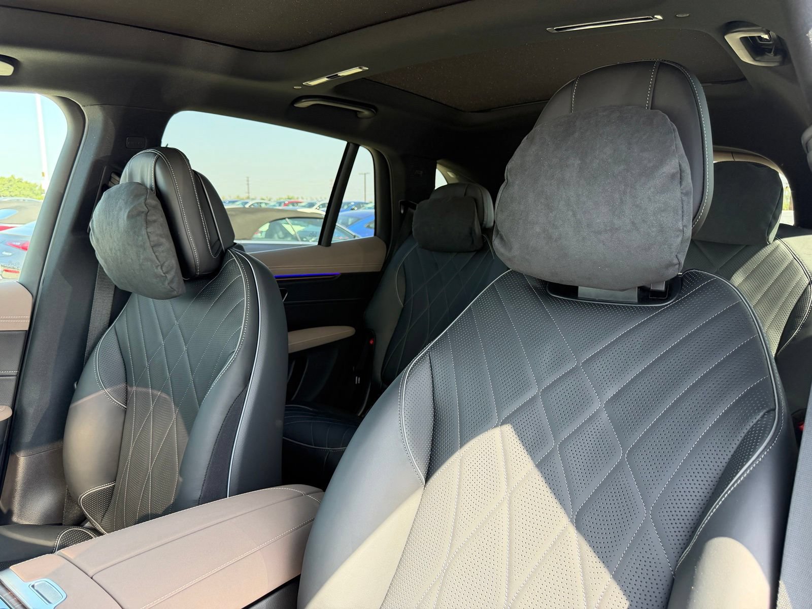 New 2026 Mercedes-Benz EQS 400 4MATIC SUV image 19