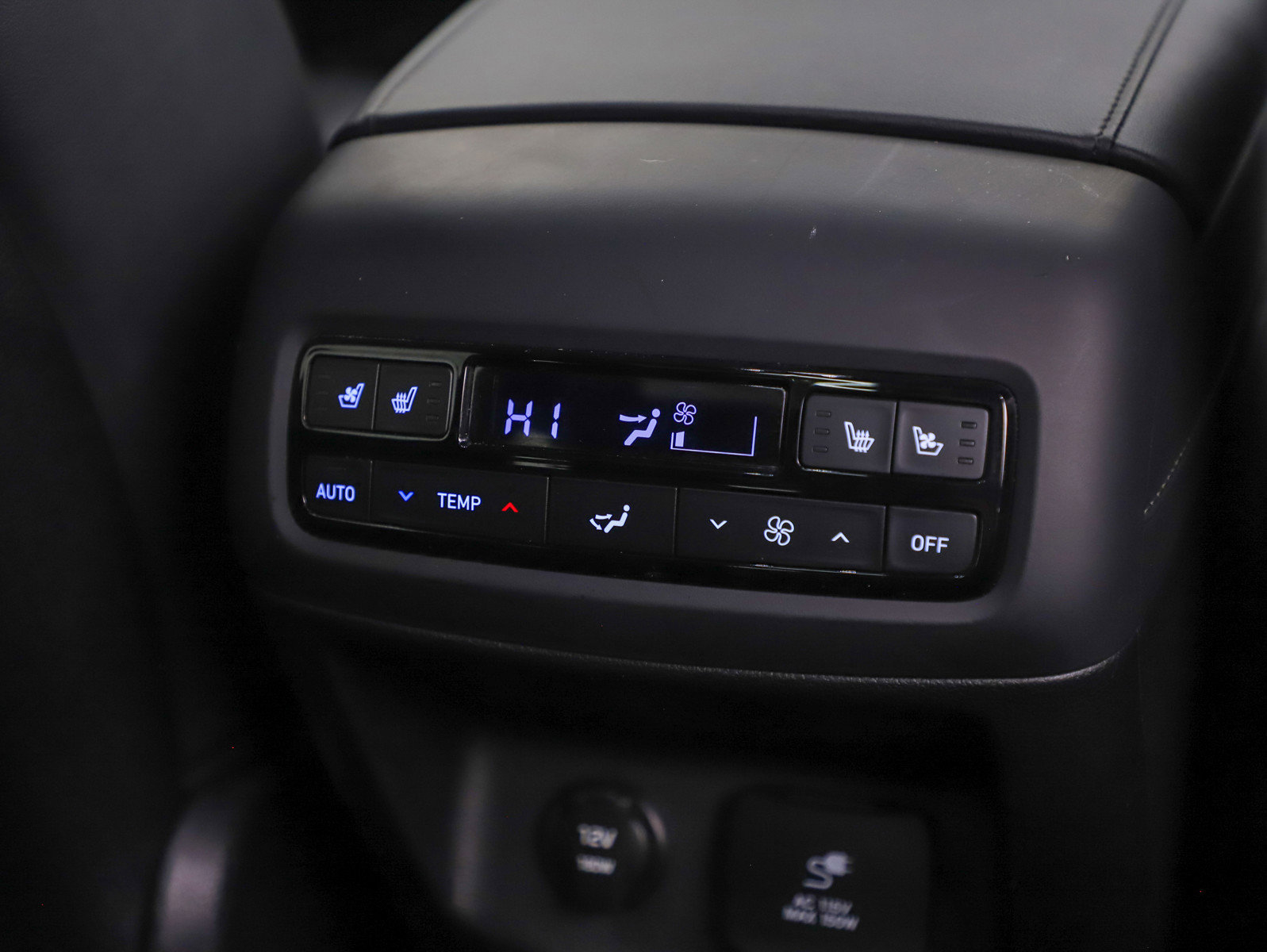 Used 2024 Hyundai Palisade Calligraphy image 17