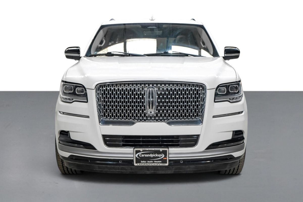 Used 2022 Lincoln Navigator L Reserve AWD/4WD image 3