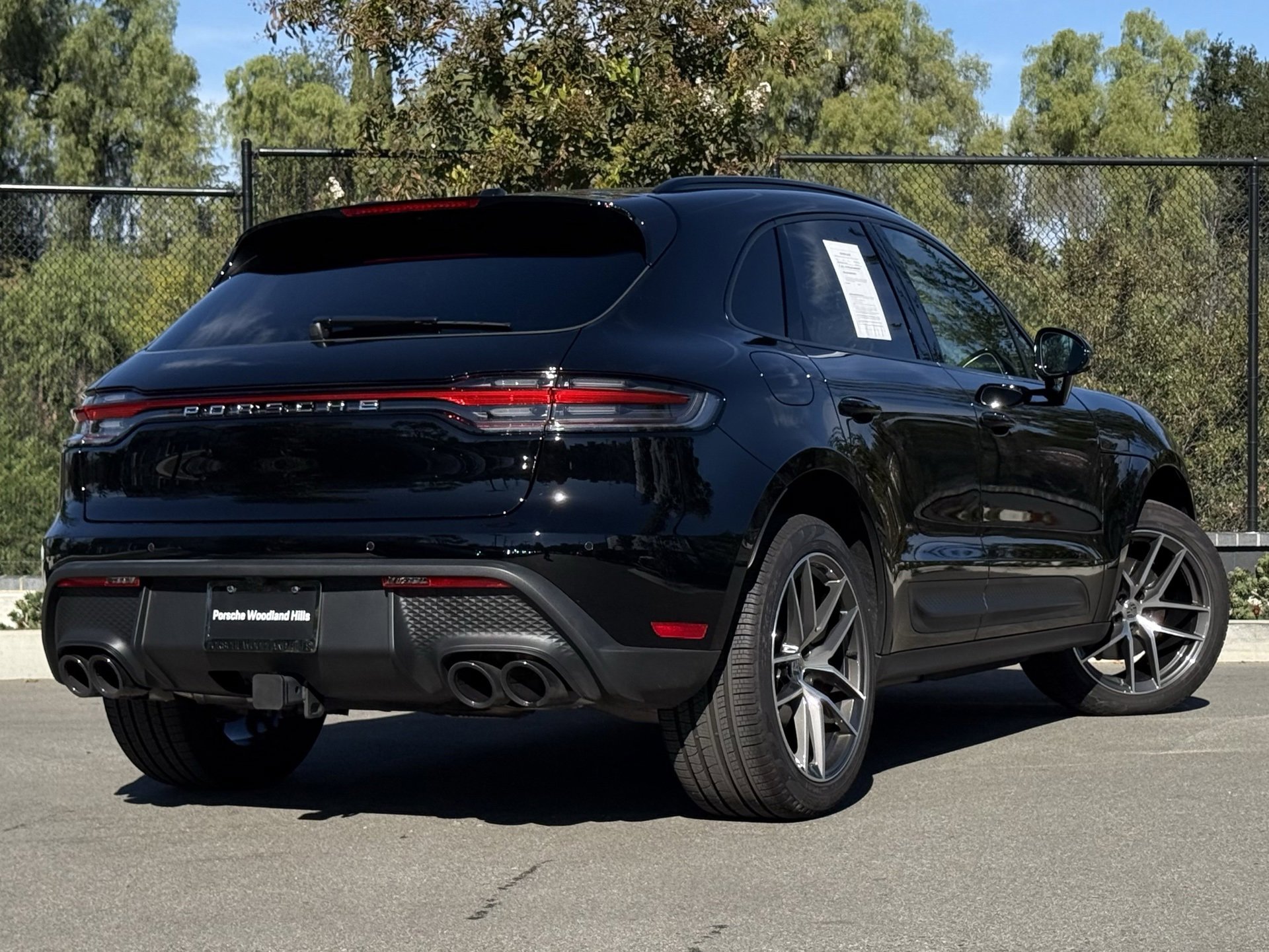 Used 2025 Porsche Macan image 7