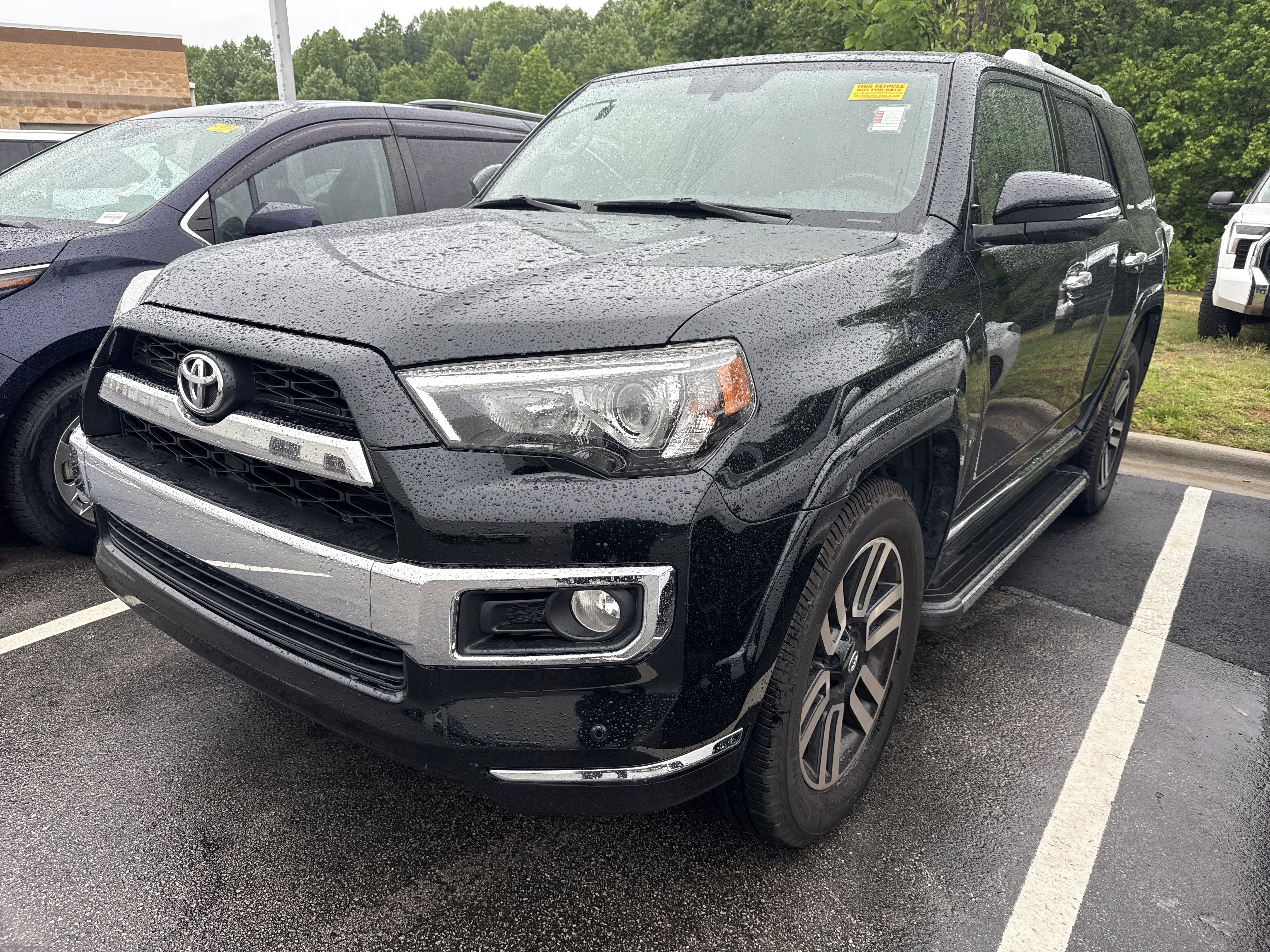 Used 2016 Toyota 4Runner Limited AWD/4WD image 5