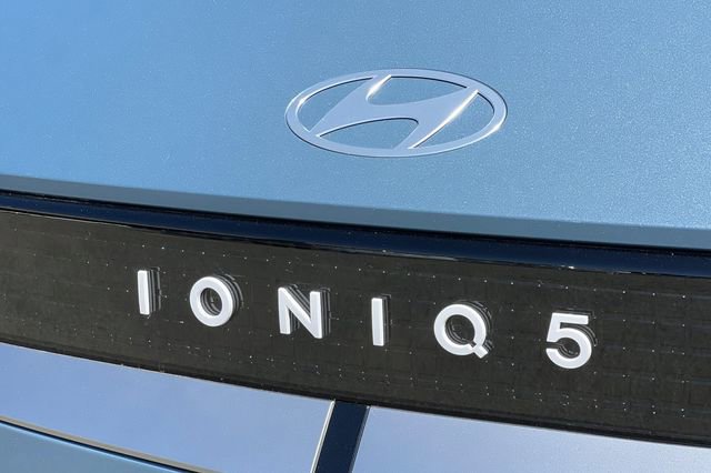 New 2026 Hyundai Ioniq 5 SEL RWD image 9