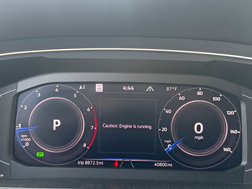 Used 2022 Volkswagen Tiguan SEL R-Line AWD/4WD image 16