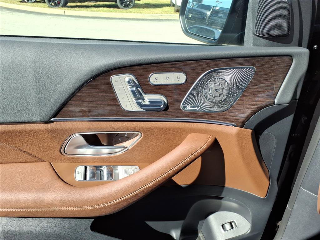 New 2026 Mercedes-Benz GLS 450 4MATIC image 13