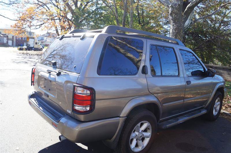 Used 2003 Nissan Pathfinder SE image 9