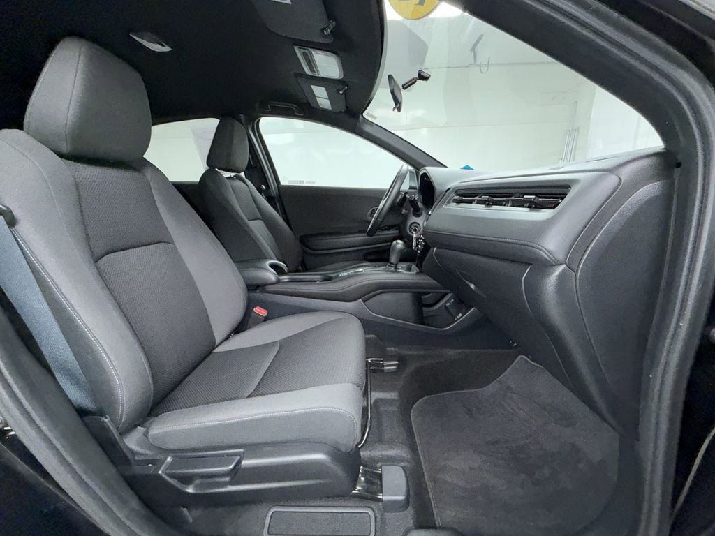 Used 2022 Honda HR-V Sport image 11