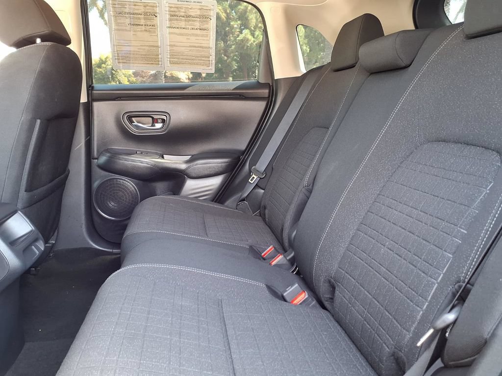 Used 2024 Honda HR-V LX image 8