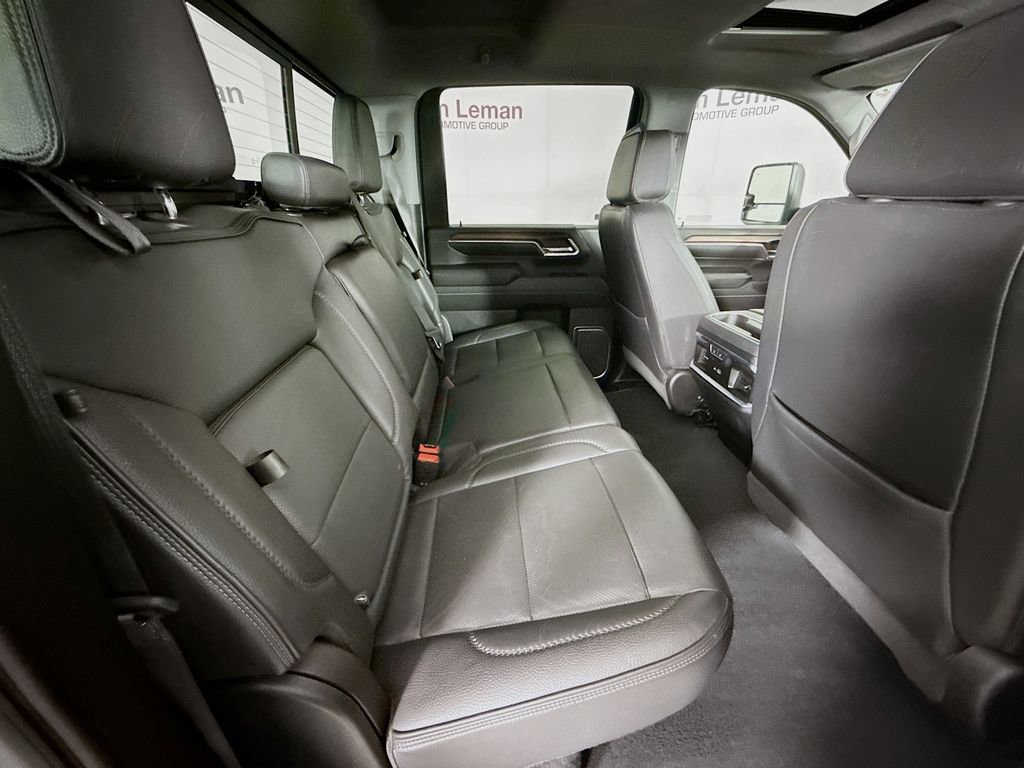 Used 2024 GMC Sierra 3500 Denali w/ Denali Reserve Package AWD/4WD image 30