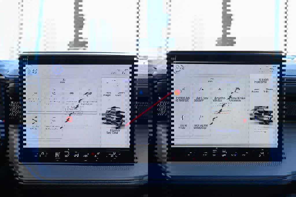 New 2026 Ford Maverick XL FWD image 15