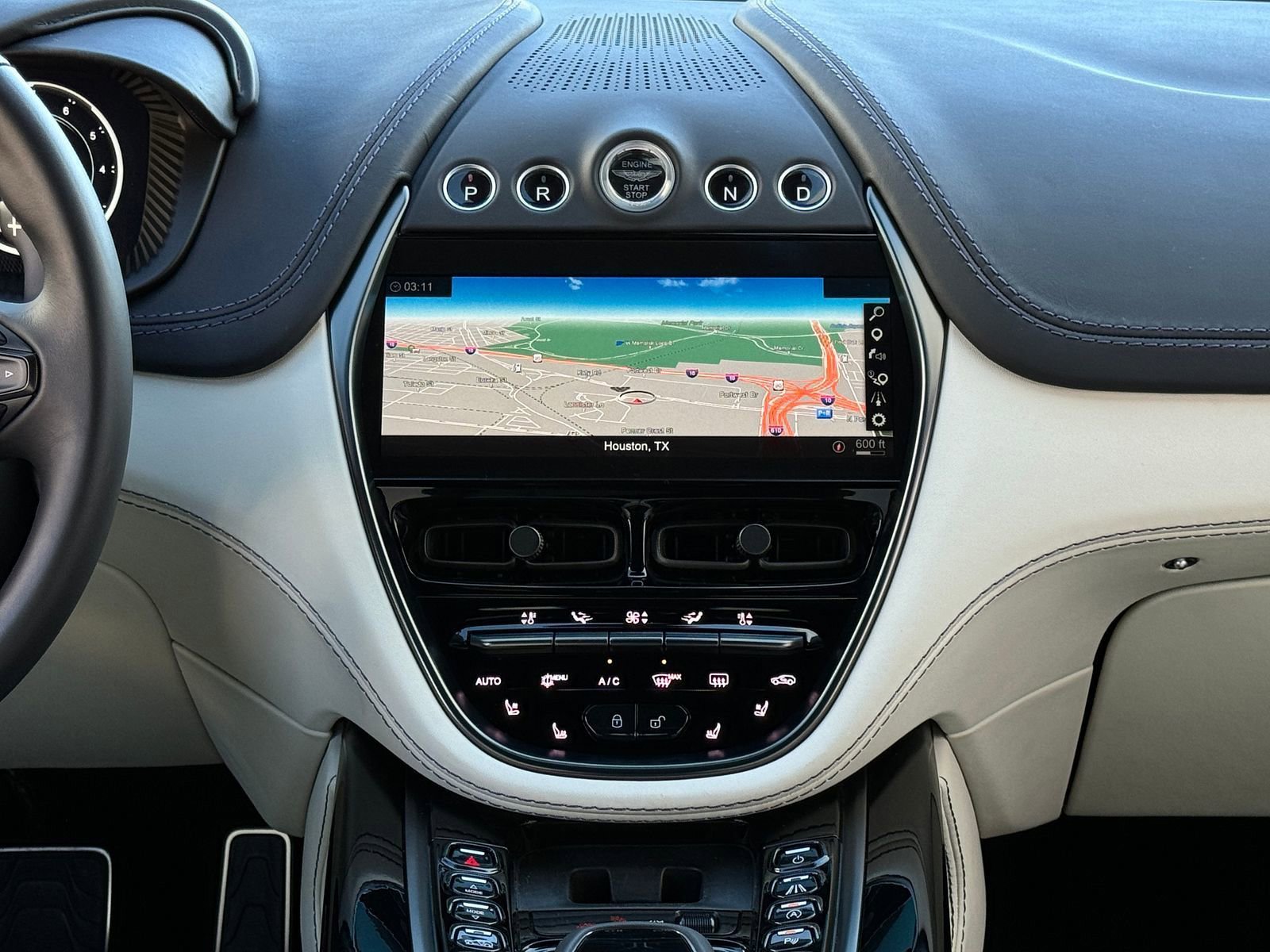 Used 2022 Aston Martin DBX Base image 14