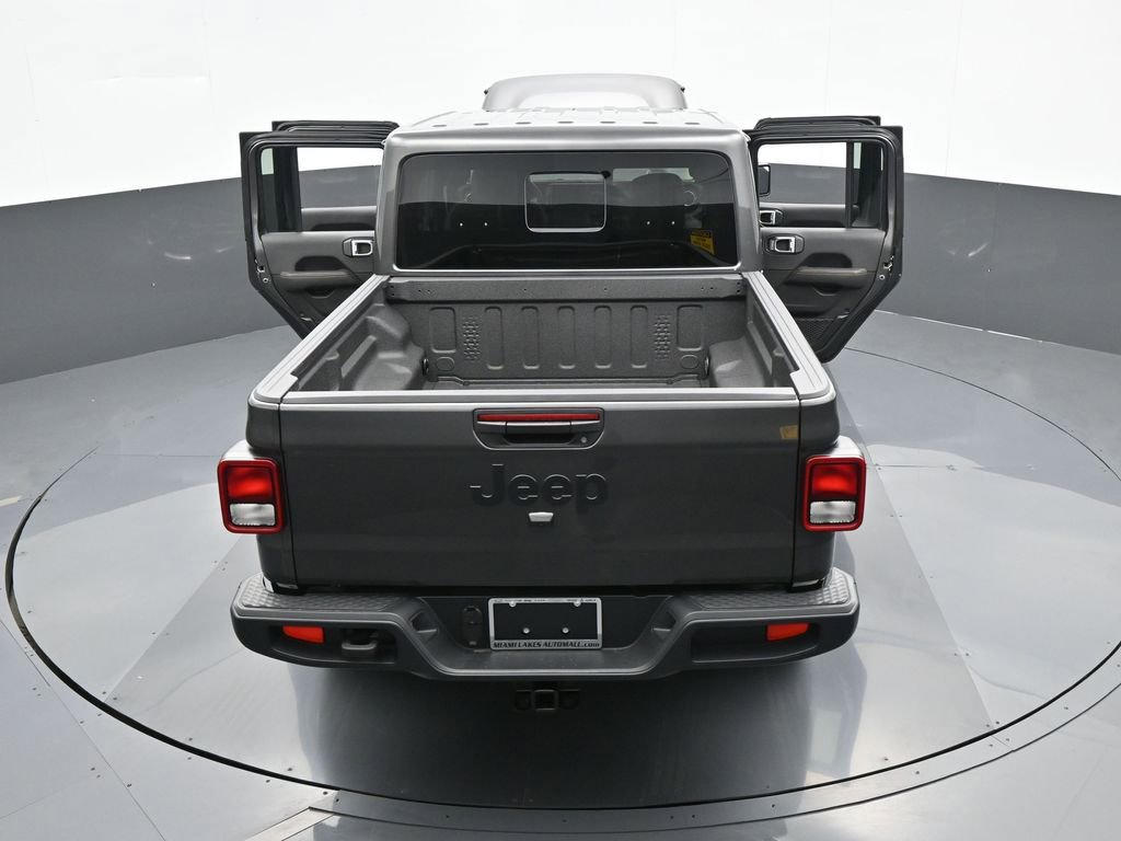 Used 2024 Jeep Gladiator Sport w/ Premium Package image 69