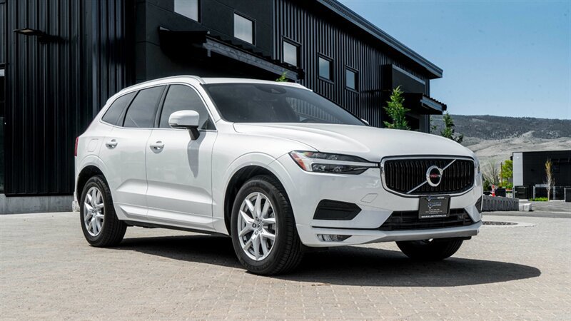 Used 2021 Volvo XC60 T5 Momentum AWD/4WD image 1