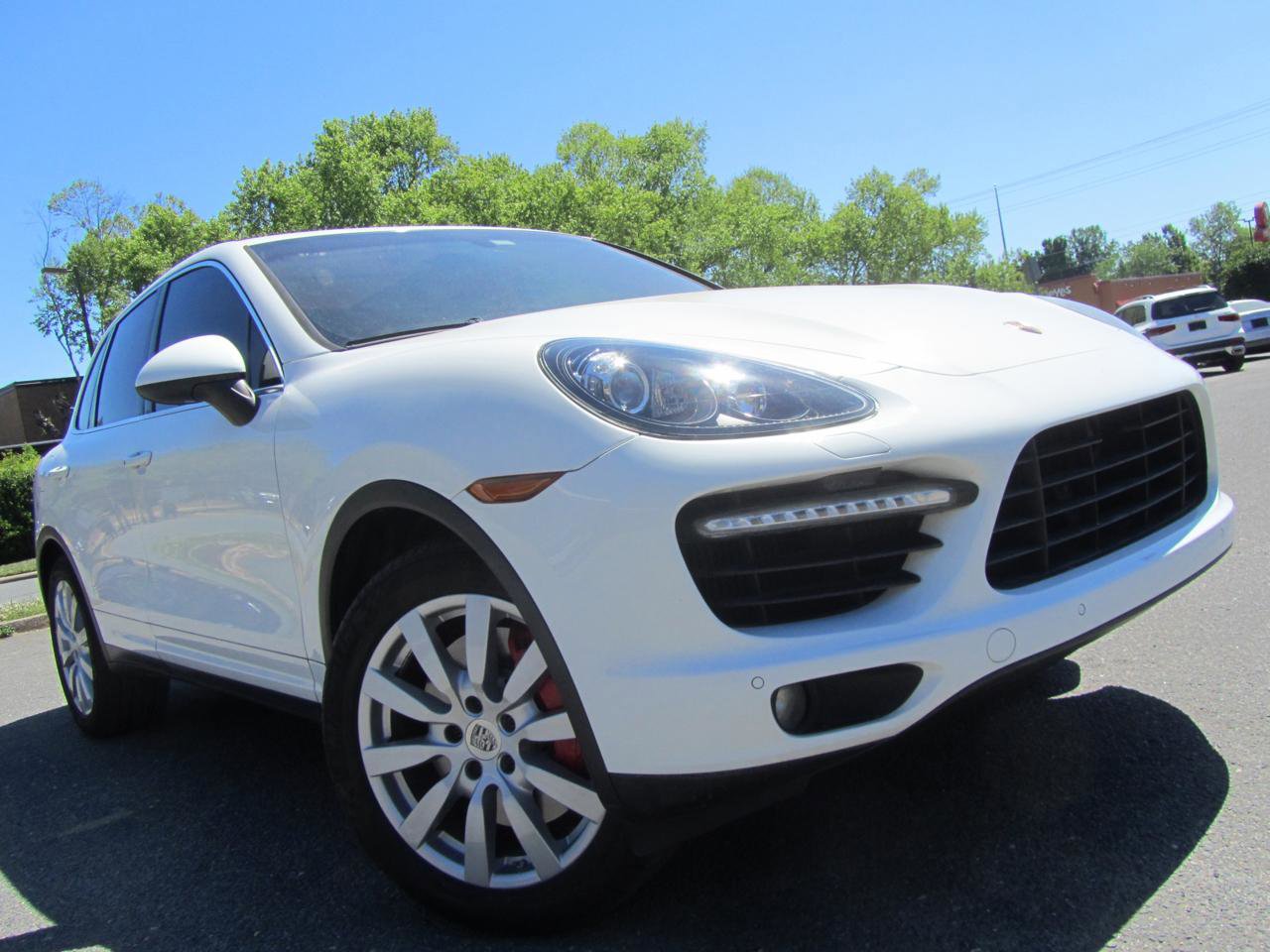 Used 2012 Porsche Cayenne Turbo AWD/4WD image 2