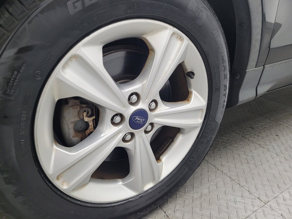 Used 2015 Ford Escape SE image 31