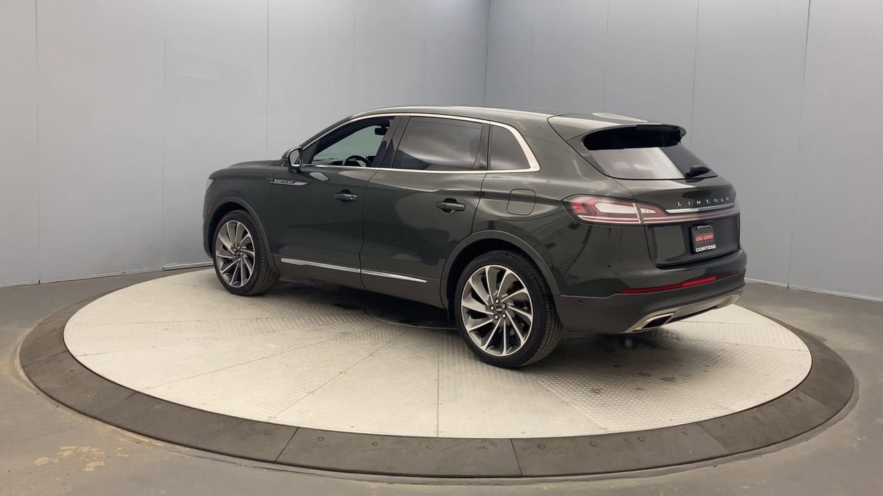 Used 2023 Lincoln Nautilus Reserve w/ Equipment Group 201A AWD/4WD image 3