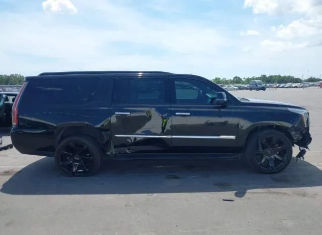 Used 2019 Cadillac Escalade ESV Premium Luxury AWD/4WD image 5