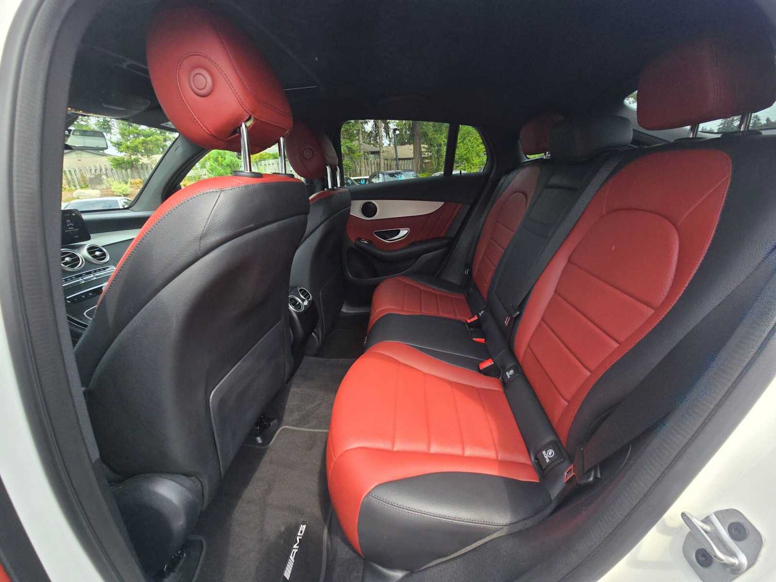 Used 2022 Mercedes-Benz GLC 300 4MATIC Coupe image 15