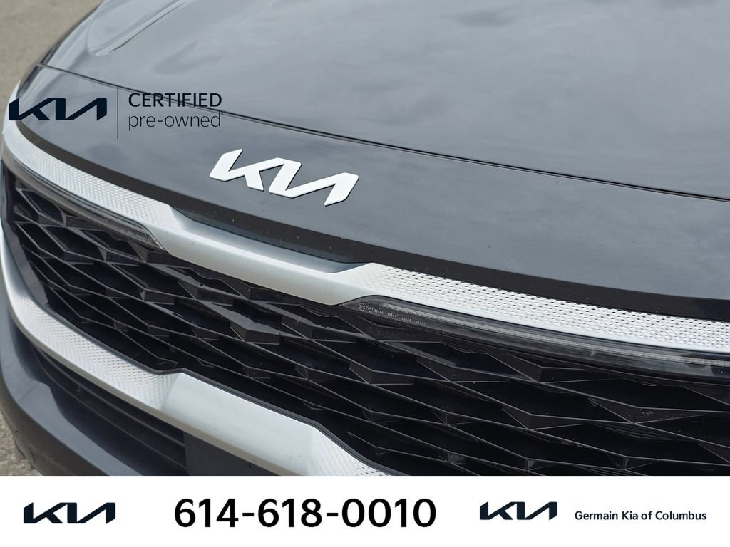 Certified 2023 Kia Seltos SX w/ SX Sunroof Package AWD/4WD image 13