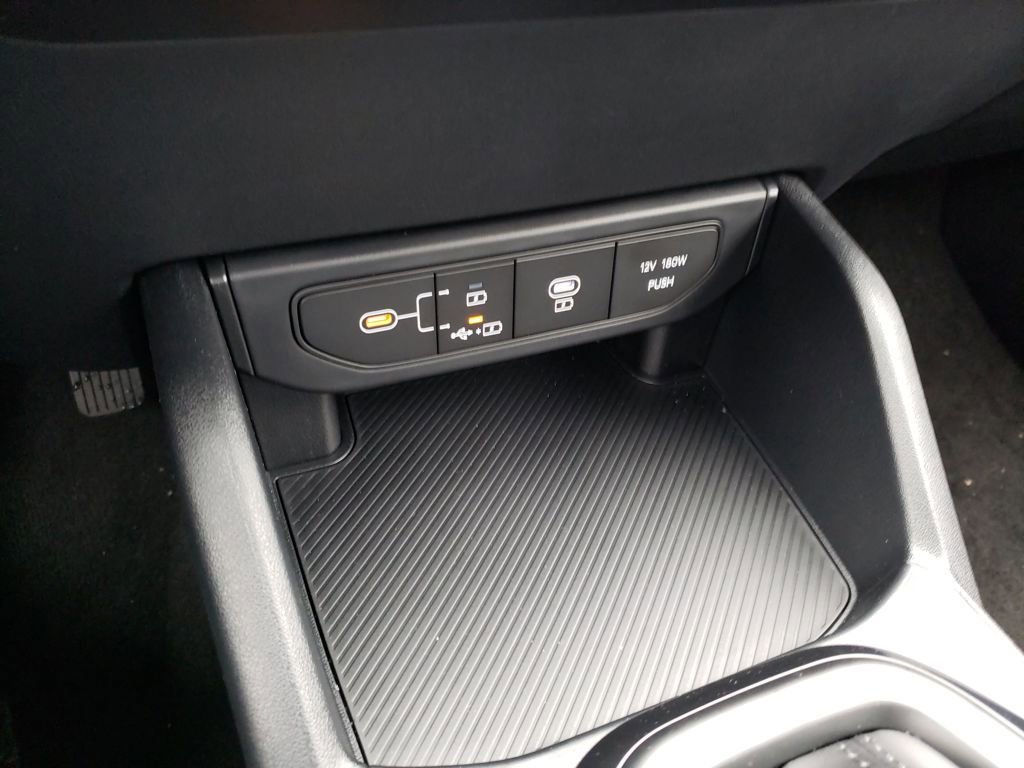 New 2025 Kia K4 LXS image 21