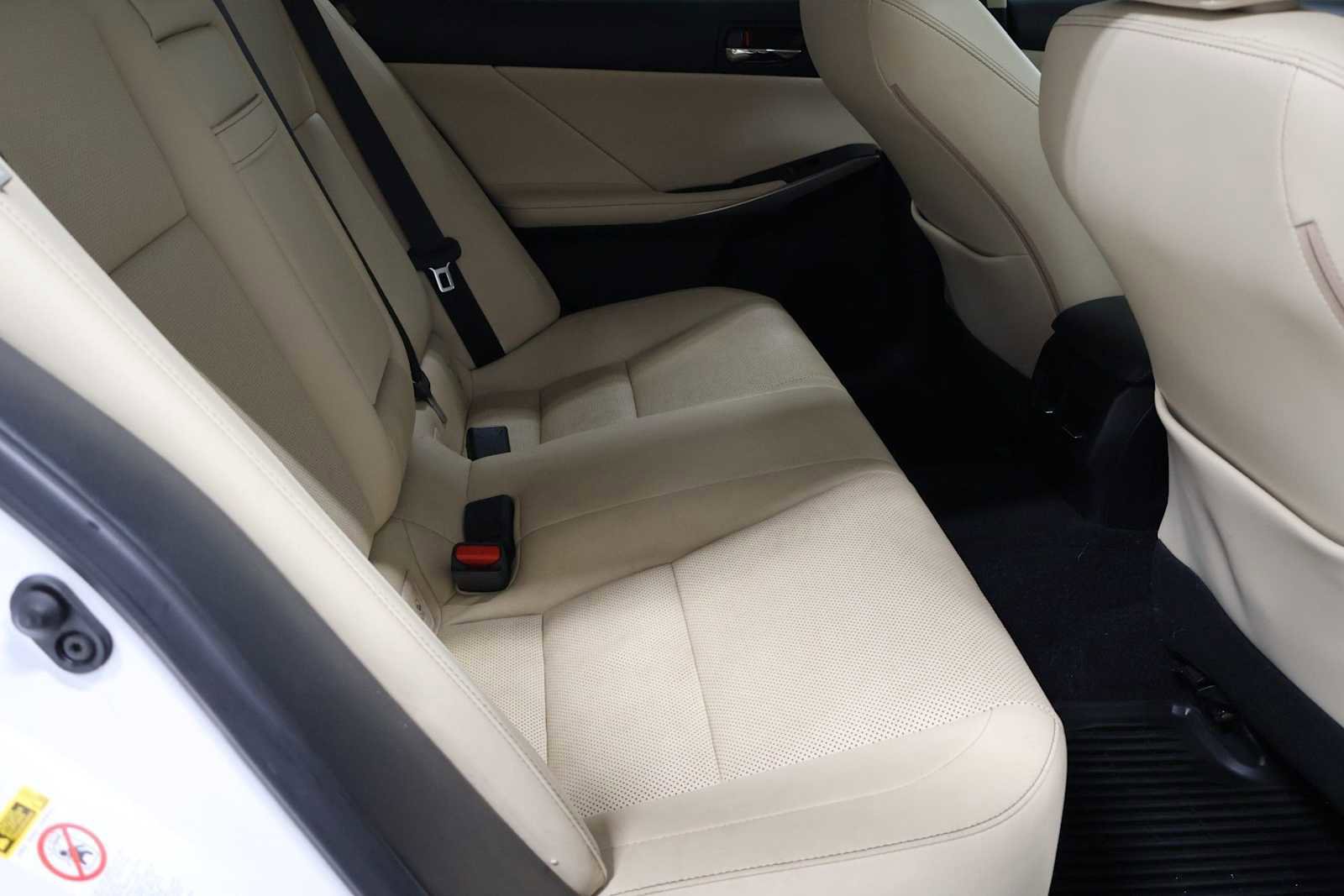 Used 2016 Lexus IS 300 AWD w/ Premium Package image 33