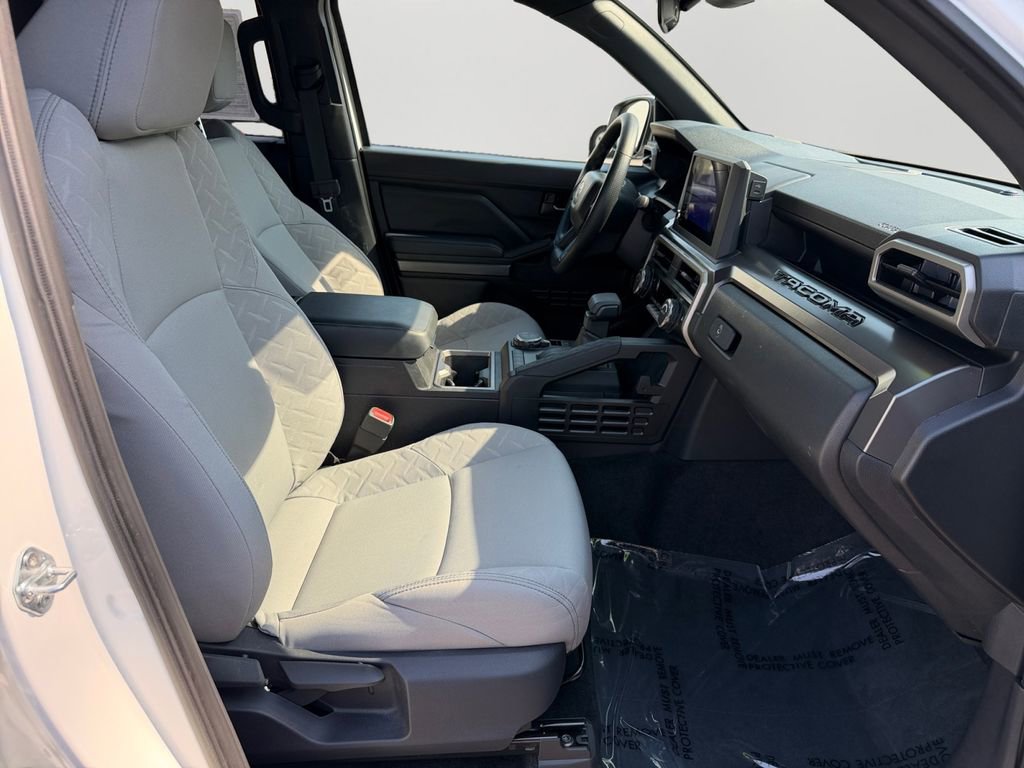 Used 2025 Toyota Tacoma SR5 image 12