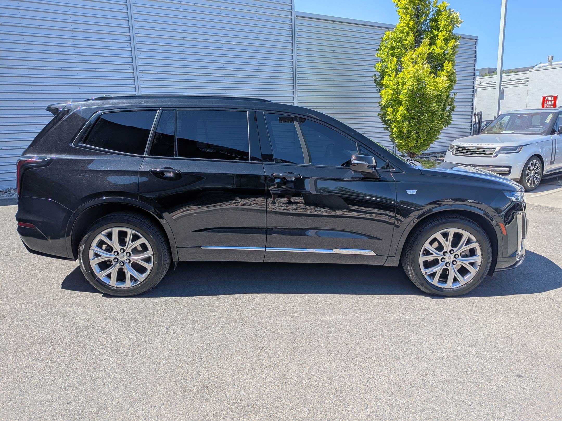 Used 2020 Cadillac XT6 Sport AWD/4WD image 2