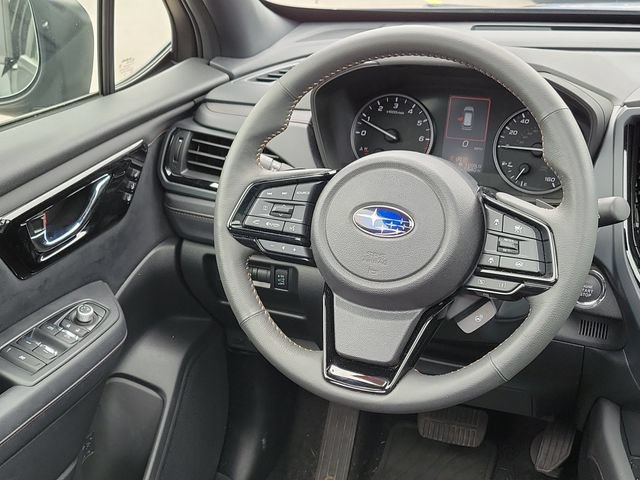 Used 2025 Subaru Forester Touring AWD/4WD image 23