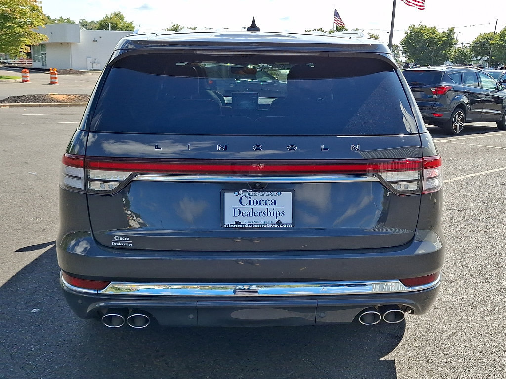 Certified 2023 Lincoln Aviator Black Label w/ Dynamic Handling Package AWD/4WD image 8