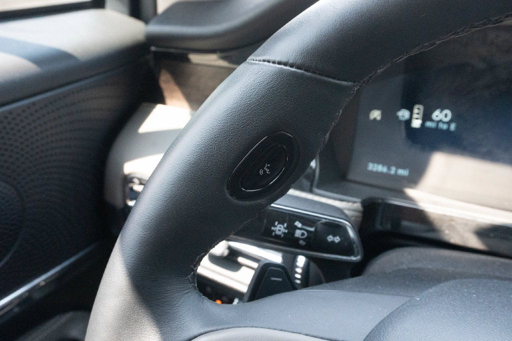 Used 2025 Lincoln Corsair Reserve FWD image 34