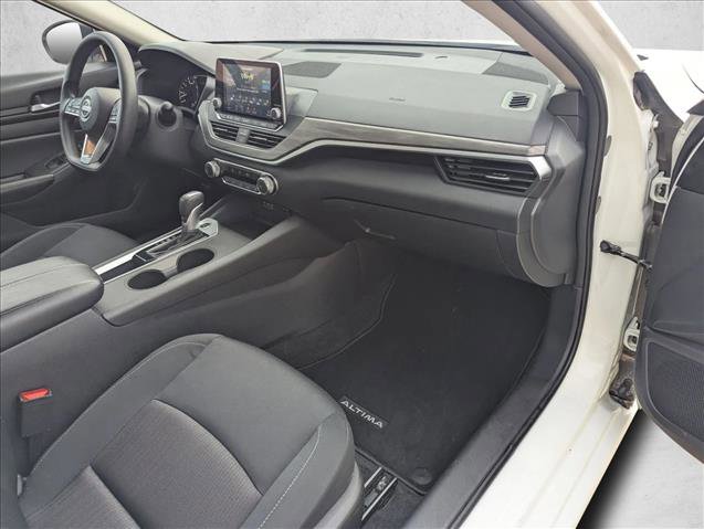 Used 2025 Nissan Altima 2.5 SV FWD image 20