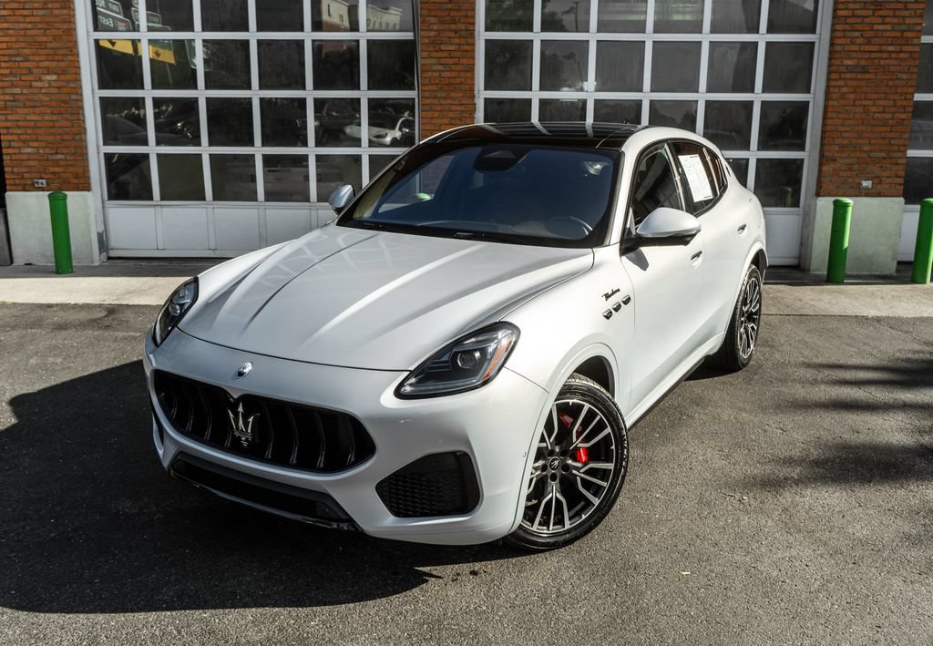 Used 2023 Maserati Grecale Modena AWD/4WD image 2