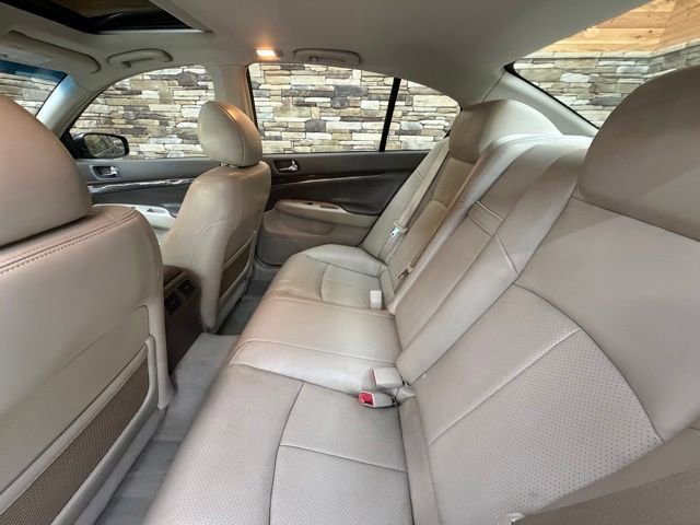 Used 2015 INFINITI Q40 AWD w/ Navigation Package image 31