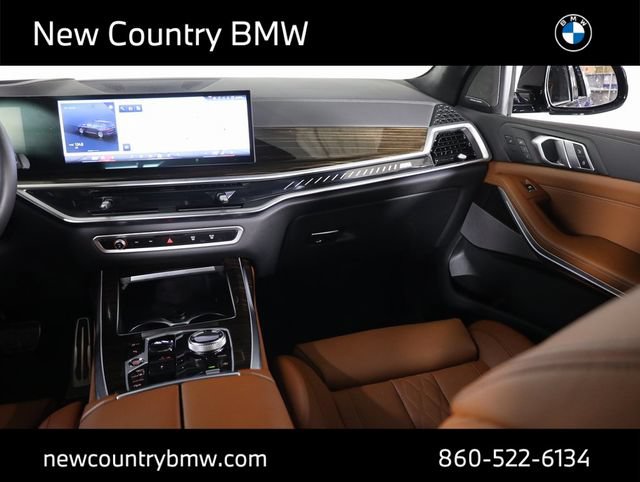 Used 2026 BMW X7 M60i AWD/4WD image 32