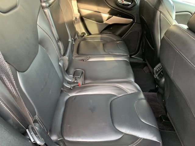 Used 2017 Jeep Cherokee Limited image 13