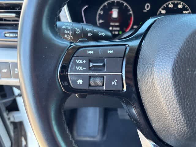 Used 2025 Honda Pilot EX-L image 11