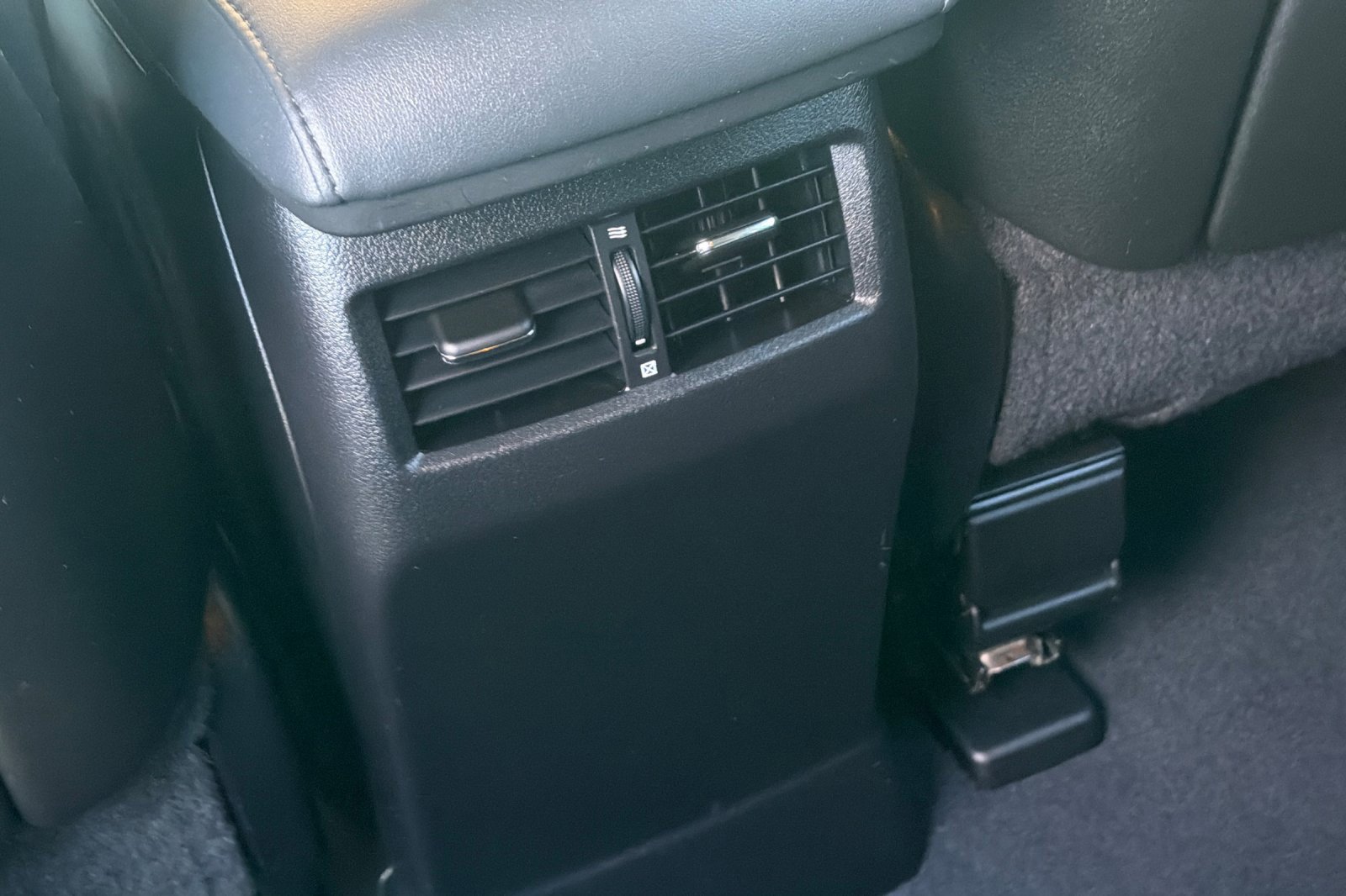 Used 2012 Lexus RX 350 AWD image 17