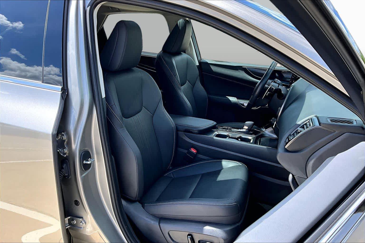 Certified 2026 Lexus NX 350 AWD w/ Accessory Package (Z1) image 9