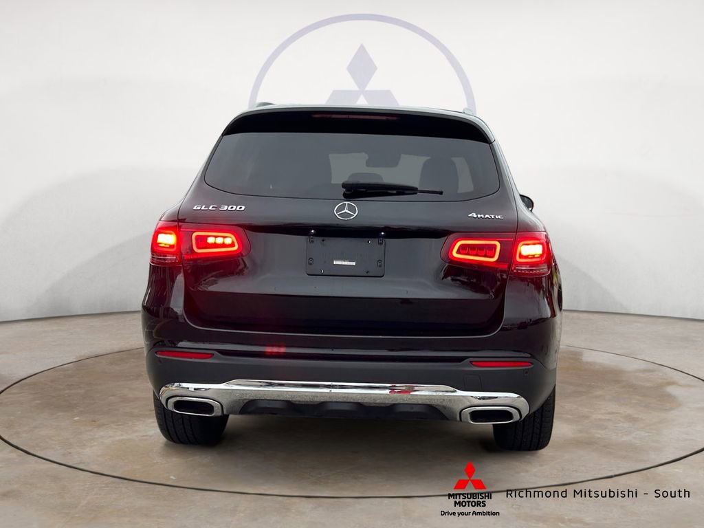 Used 2022 Mercedes-Benz GLC 300 4MATIC image 4