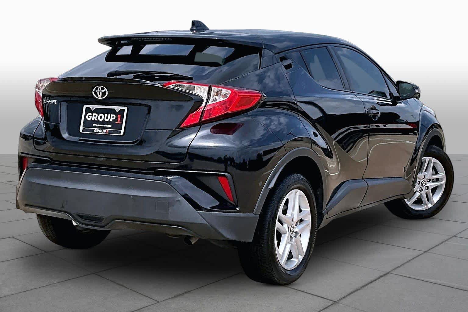 Used 2021 Toyota C-HR LE FWD image 13