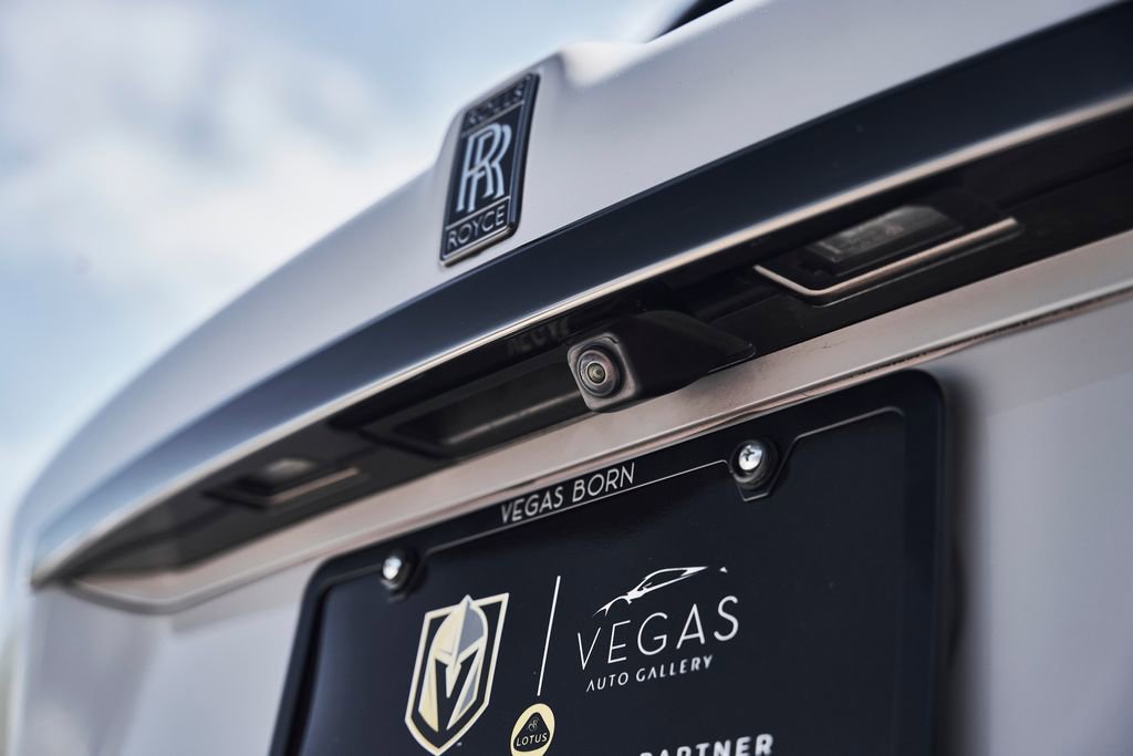 Used 2024 Rolls-Royce Cullinan Black Badge w/ Dark Exterior Package image 14