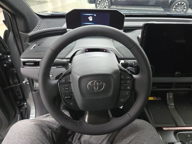 New 2026 Toyota C-HR AWD/4WD image 31
