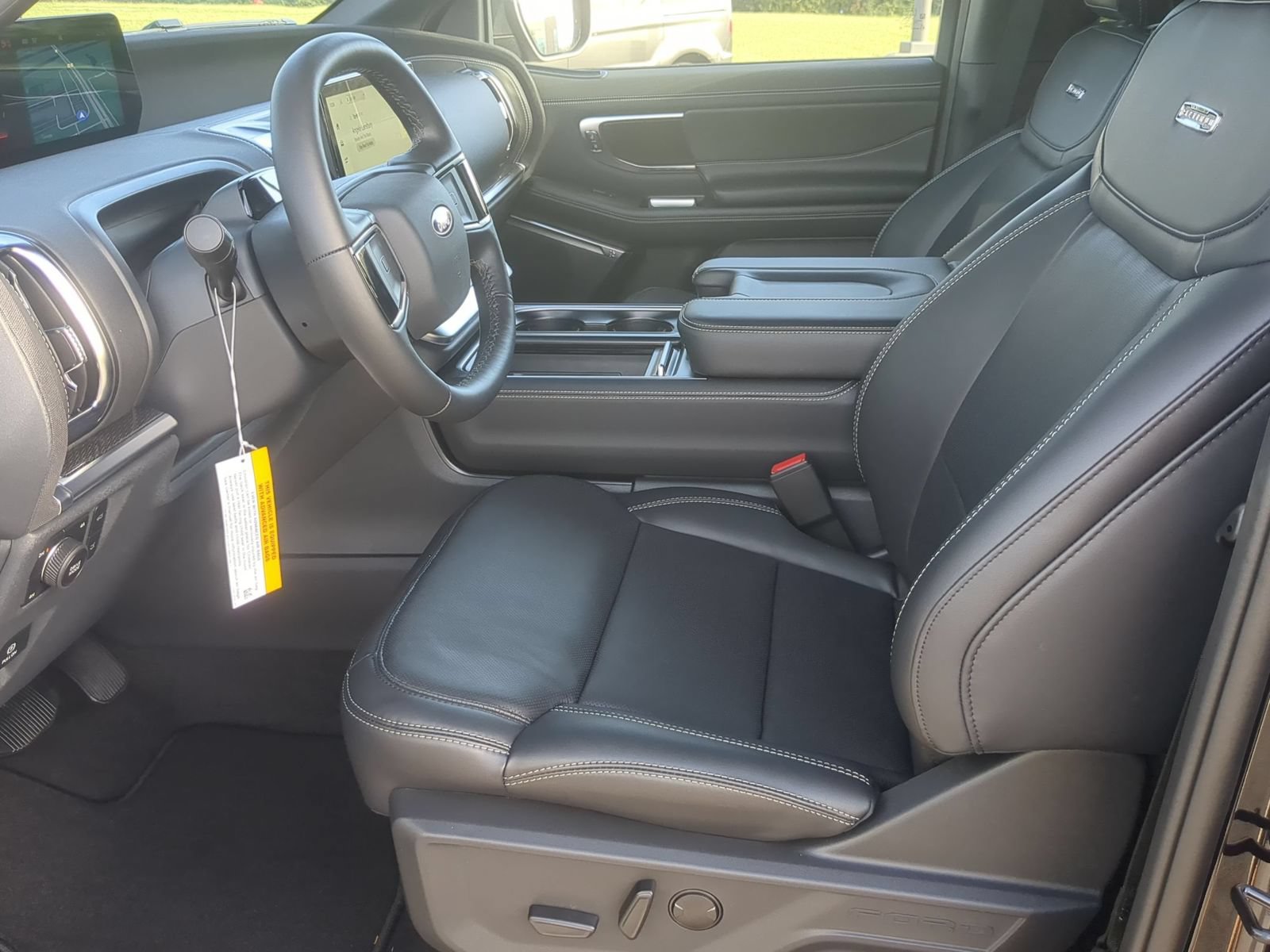 New 2027 Ford Expedition Max Platinum w/ Stealth Appearance Package AWD/4WD image 13
