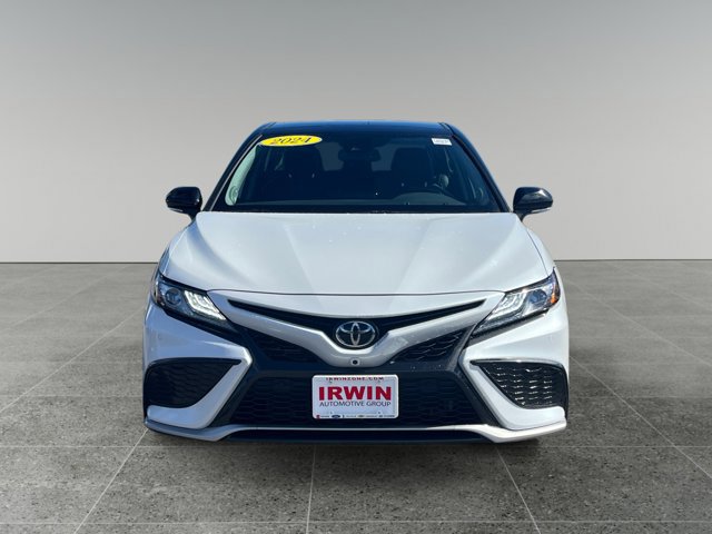 Used 2024 Toyota Camry XSE w/ Navigation Package image 8