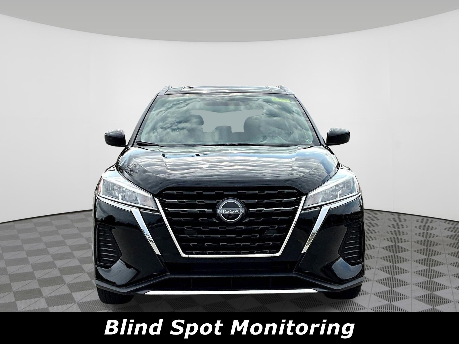 Used 2024 Nissan Kicks SV video 2