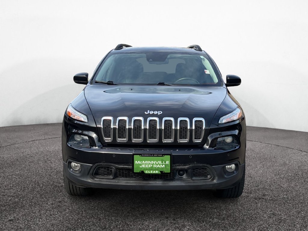 Used 2015 Jeep Cherokee Limited w/ Luxury Group AWD/4WD image 8