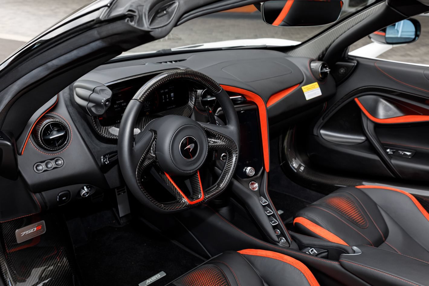 Used 2024 McLaren 750S Spider RWD image 52