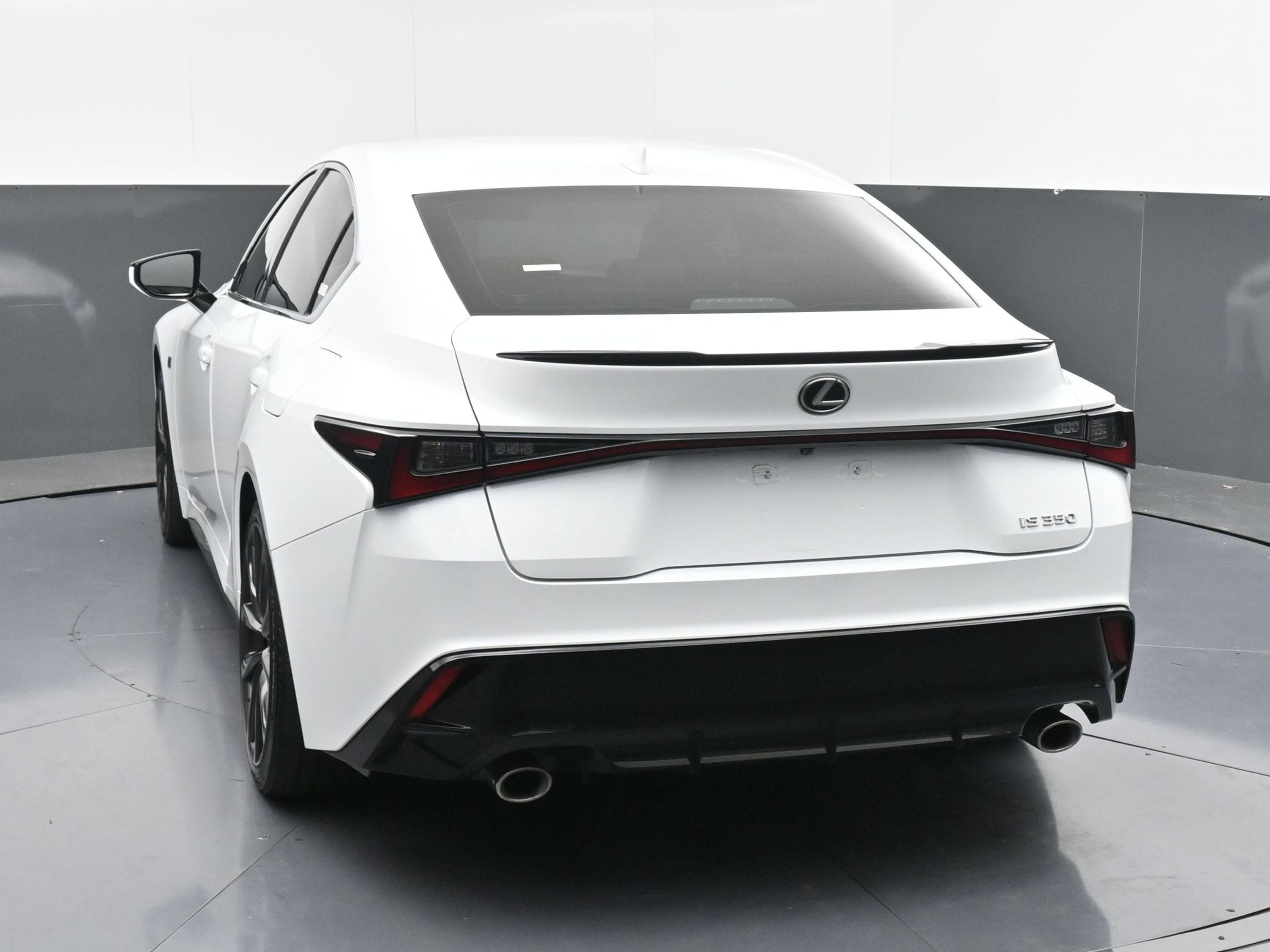 Used 2024 Lexus IS 350 F Sport RWD image 7